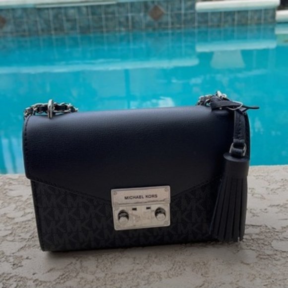 Michael Kors Rose Small Crossbody Black - Picture 4 of 14